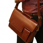https://www.himelshop.com/Special Messenger Bag with 100 % Genuine Leather
