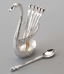 https://www.himelshop.com/Spoon Set With Swan Stand- Silver